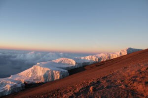 Der Autor geniesst auf dem Kilimanjaro den «schönsten Sonnenaufgang seines Lebens».